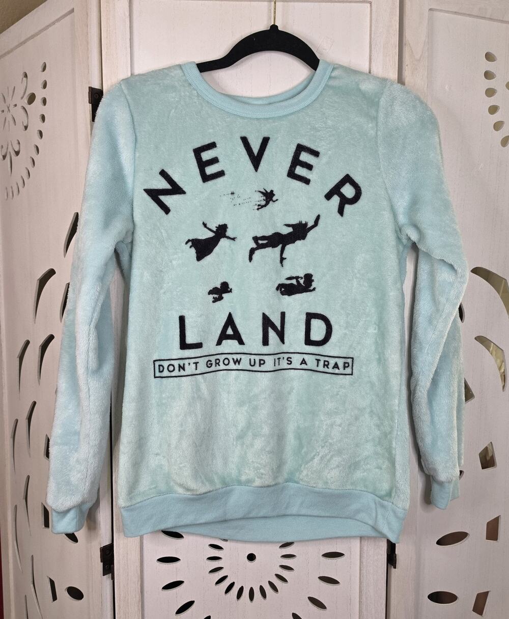 Disney Peter Pan Neverland Women's Velour Sweatshirt Size Medium